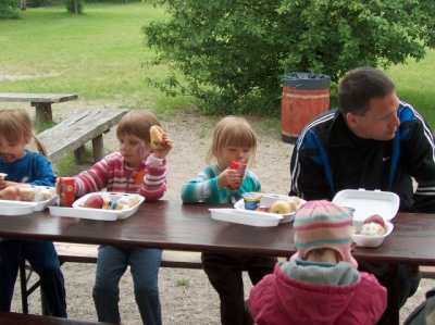 Dzien Matki i Dzien Dziecka z Radosnymi Maluchami w Choszczowce